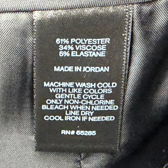 Express Shorts Womens 6 Black Pleated Cuffed Tailored Chic Dressy Smart Casual - Picture 10 of 11